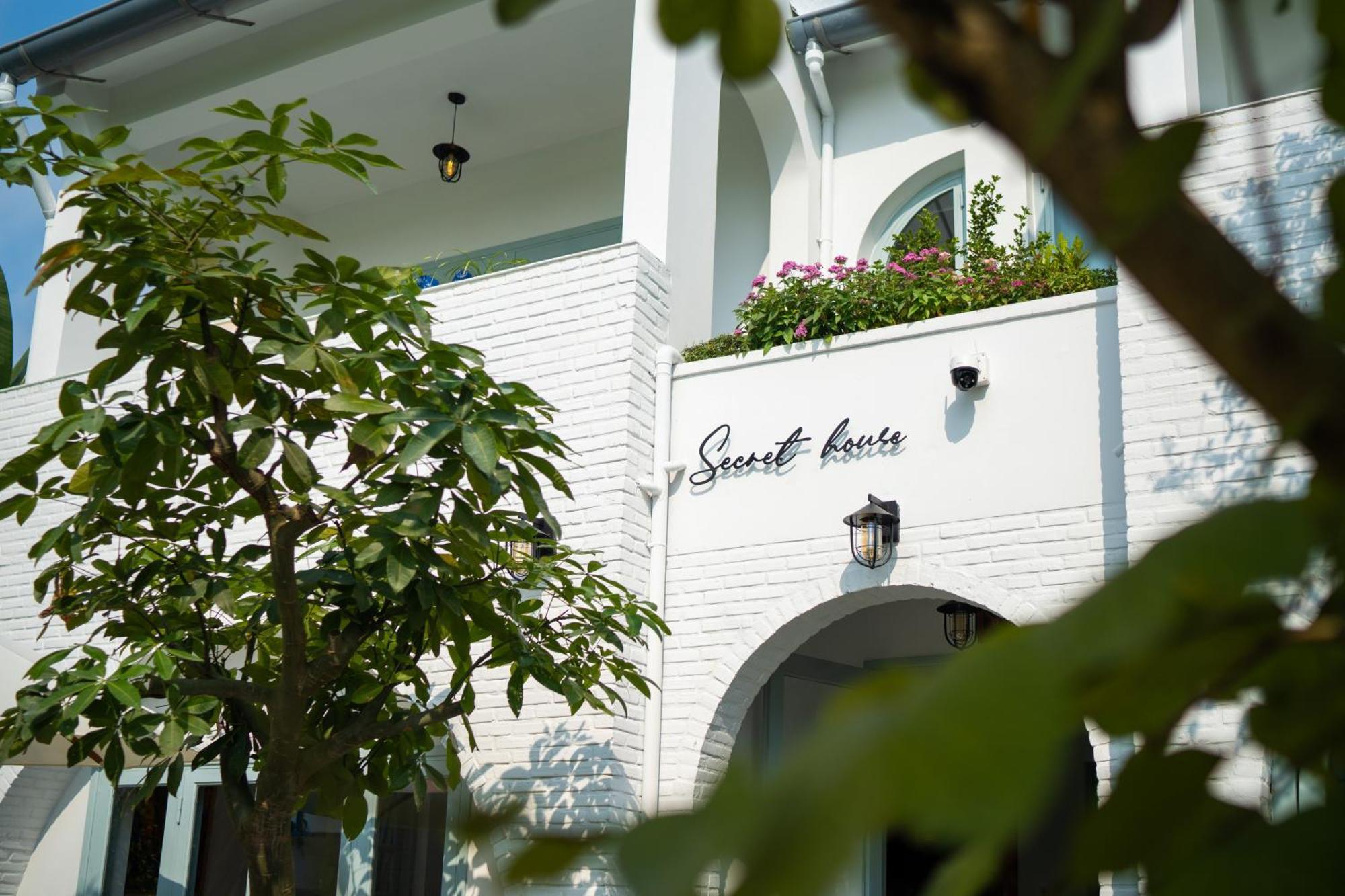 Secret House Boutique Hoi An Hotel Exterior photo